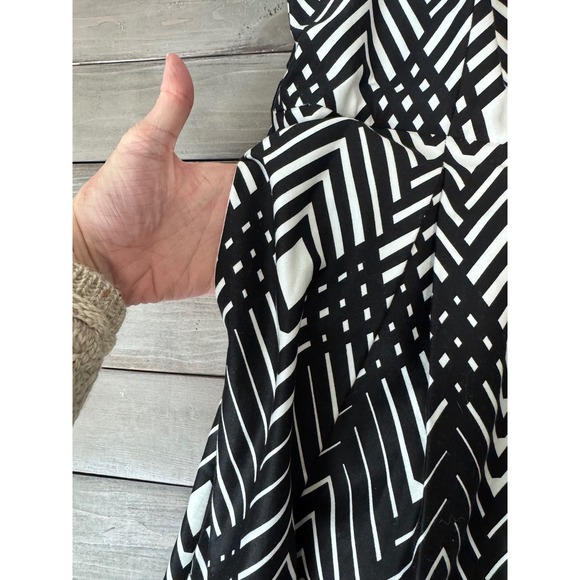 White House Black Market Chevron Print Sleeveless Sheath Pleated Dress Size 14 - Picture 5 of 11